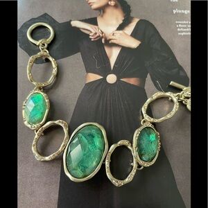 - New - gorgeous bracelet